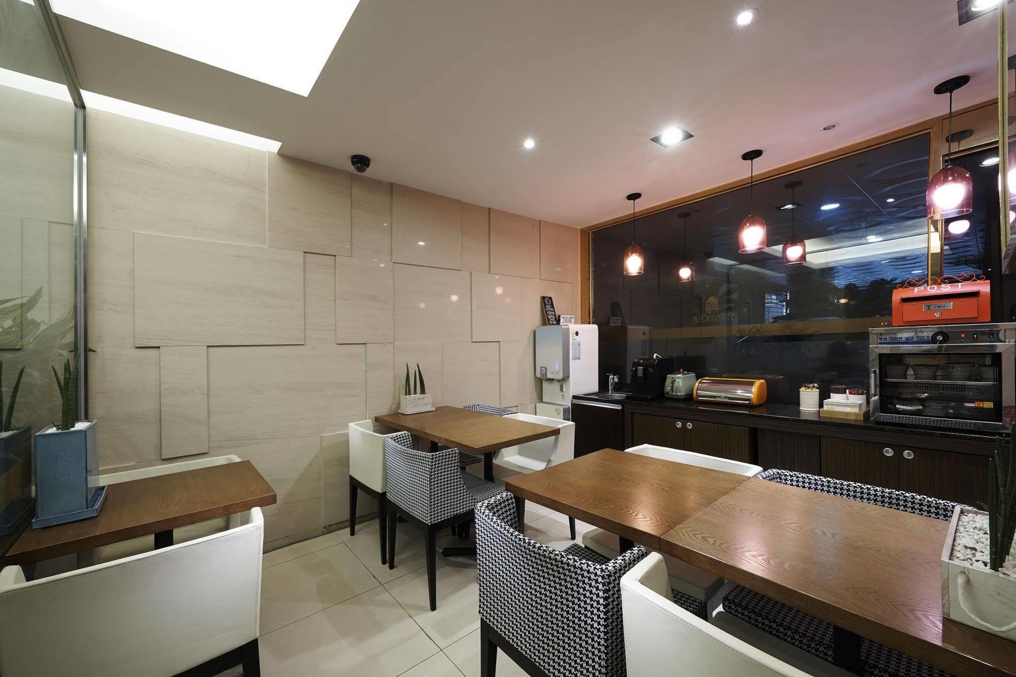 Hotel Noblesse, Yeoksam Сеул Экстерьер фото